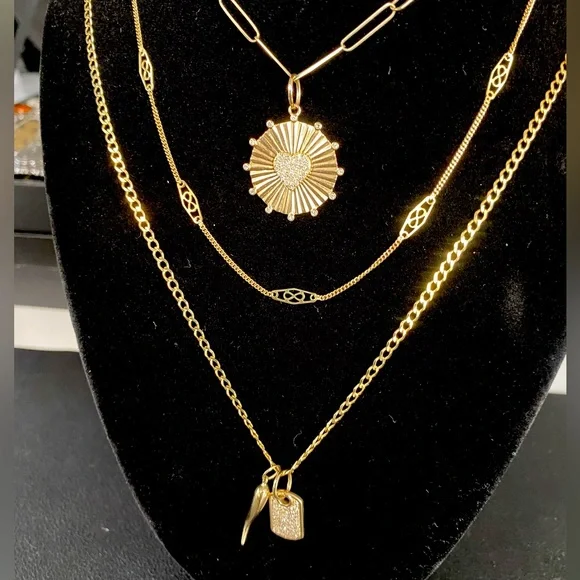 14k Italian gold chain. 🧡 - Picture 3 of 4